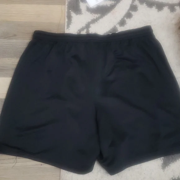 Adidas mens black shorts size small - Picture 4 of 5
